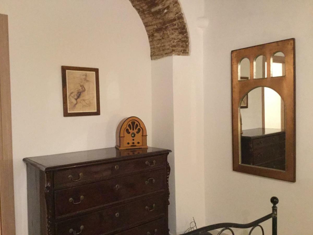 New Maria'S House Livorno. Il Cisternone Apartment Bagian luar foto