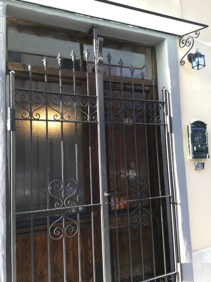 New Maria'S House Livorno. Il Cisternone Apartment Bagian luar foto