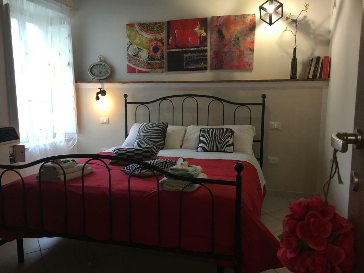 New Maria'S House Livorno. Il Cisternone Apartment Bagian luar foto