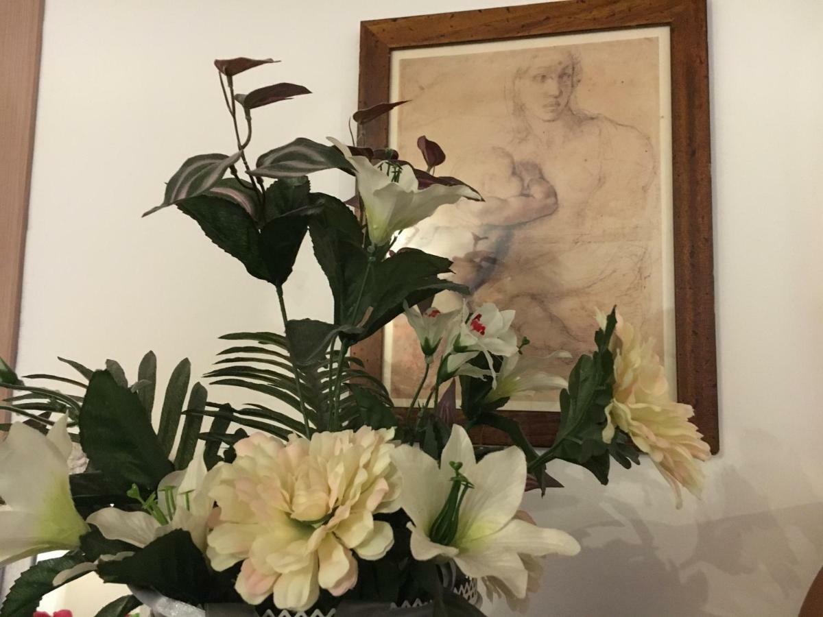 New Maria'S House Livorno. Il Cisternone Apartment Bagian luar foto